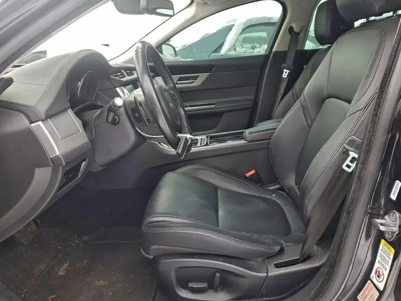 2017 JAGUAR XF PREMIUM  