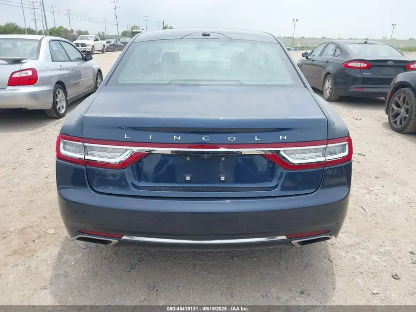 2017 LINCOLN CONTINENTAL RESERVE
