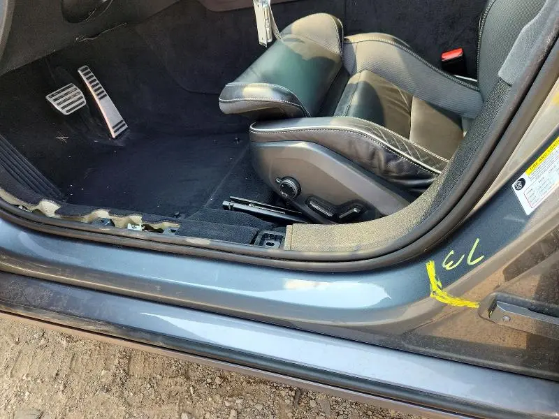 2019 VOLVO S60 T6 R-DESIGN  