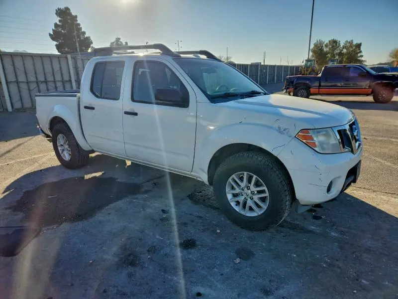 2017 NISSAN FRONTIER S  