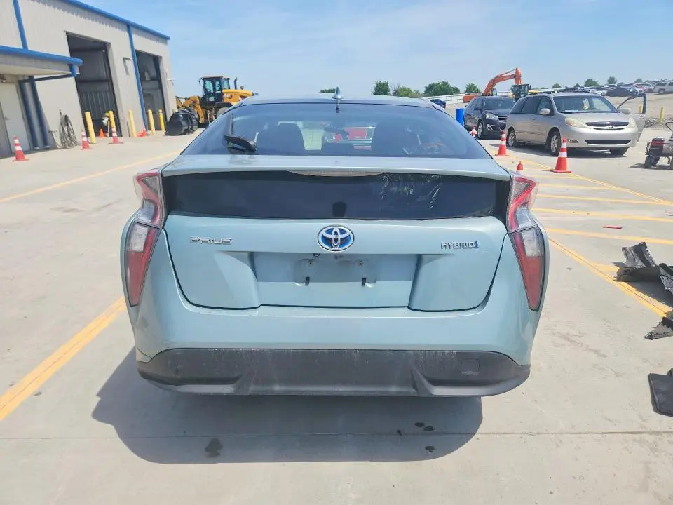 2017 TOYOTA PRIUS THREE TOURING  