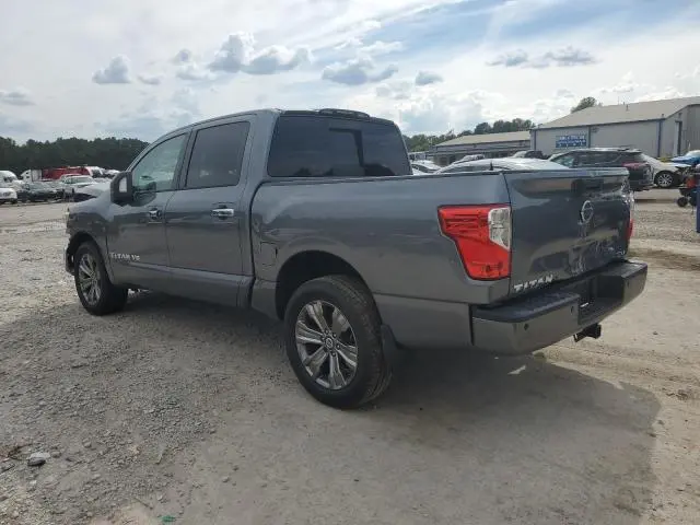 2018 NISSAN TITAN SV  