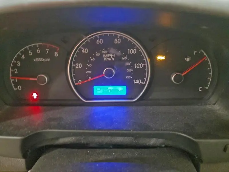 2010 HYUNDAI ELANTRA BLUE  