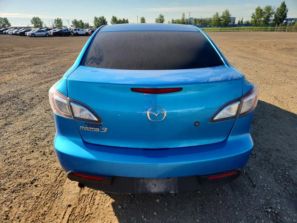 2010 MAZDA 3 I  