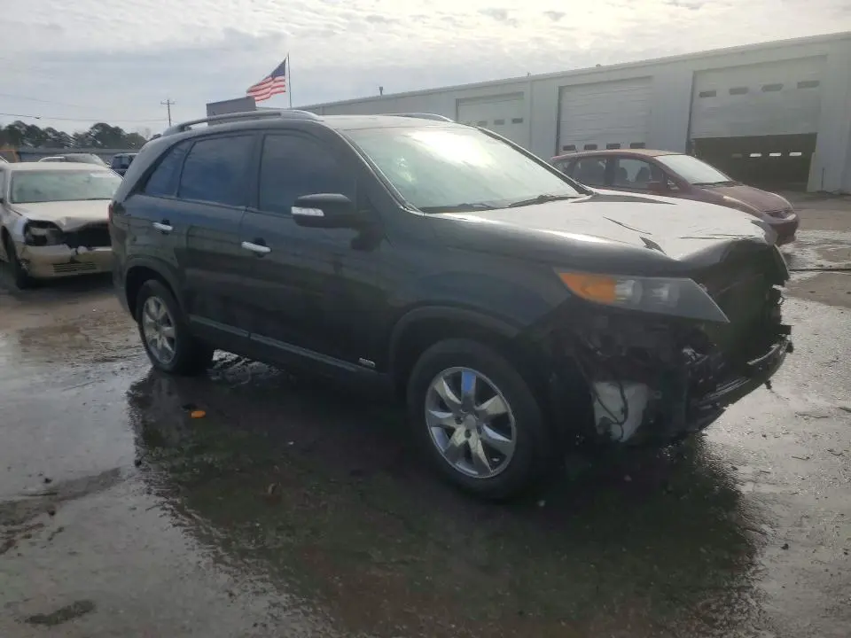 2011 KIA SORENTO LX  