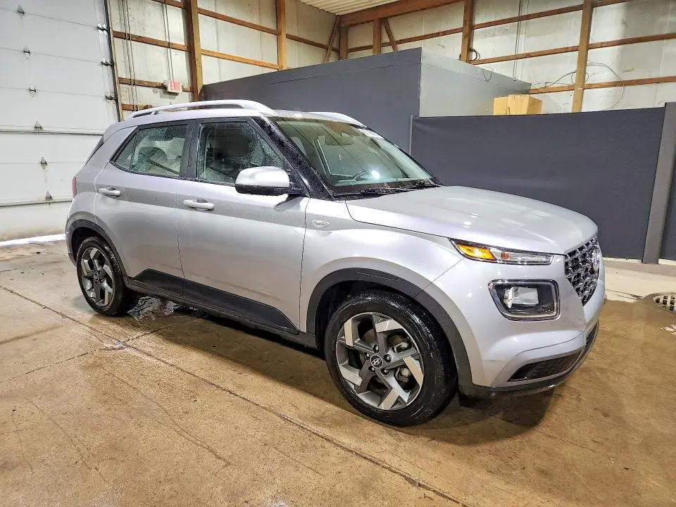 2023 HYUNDAI VENUE SEL  