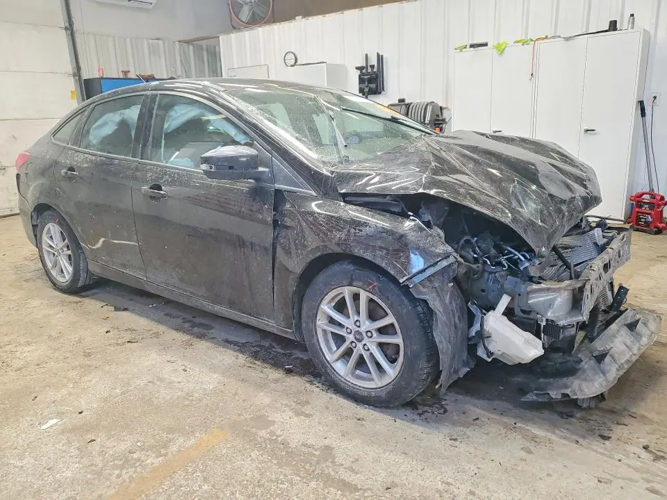 2017 FORD FOCUS SE  