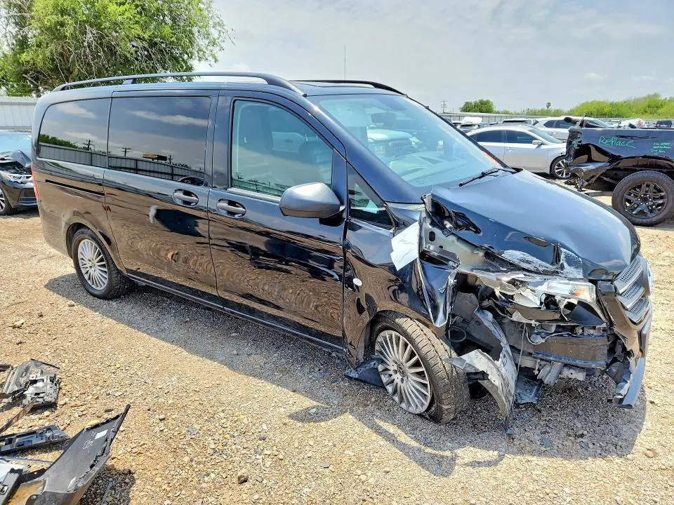 2018 MERCEDES-BENZ METRIS   