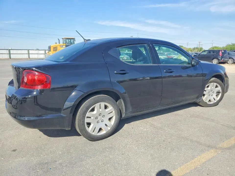 2012 DODGE AVENGER SE  