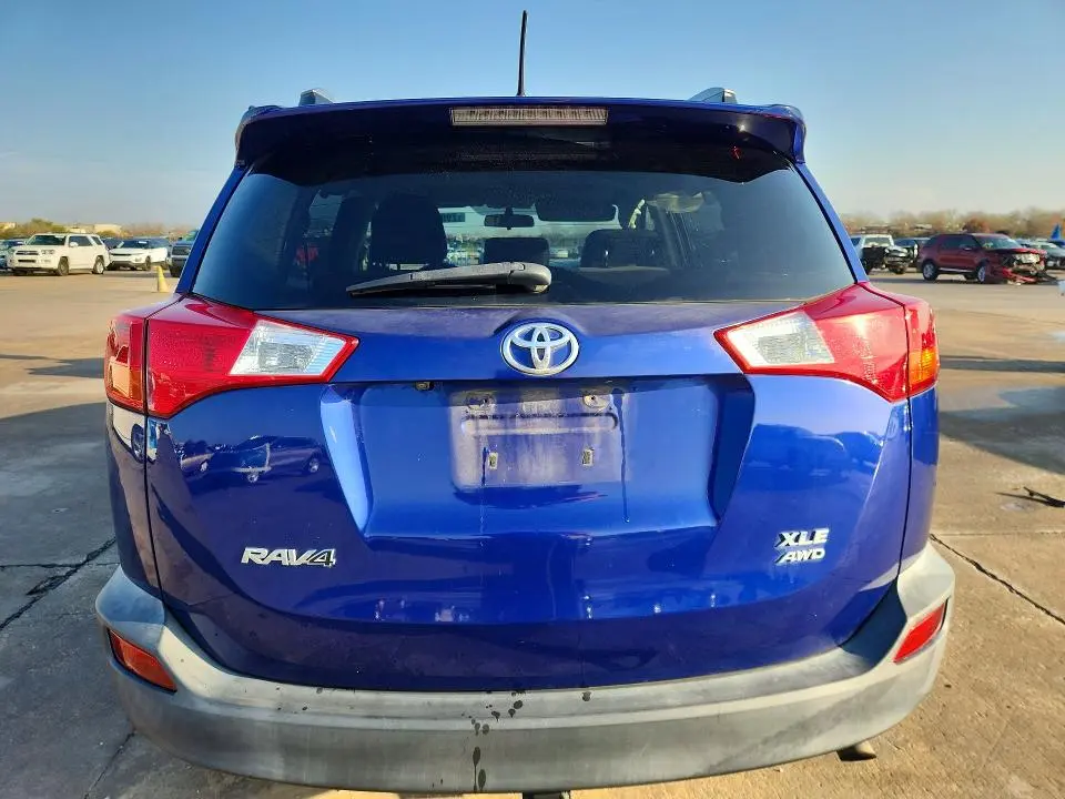 2014 TOYOTA RAV4 XLE  