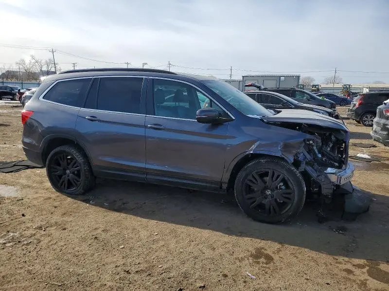2021 HONDA PILOT SE  