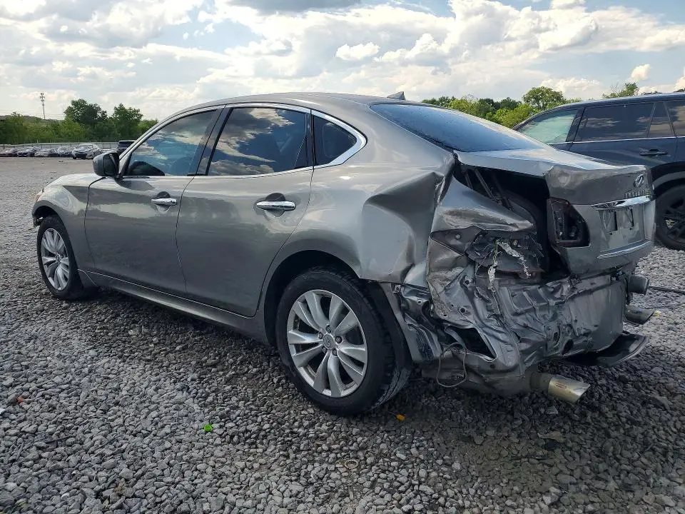 2011 INFINITI M37 X  