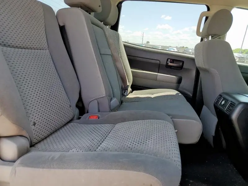 2013 TOYOTA TUNDRA CREWMAX SR5  
