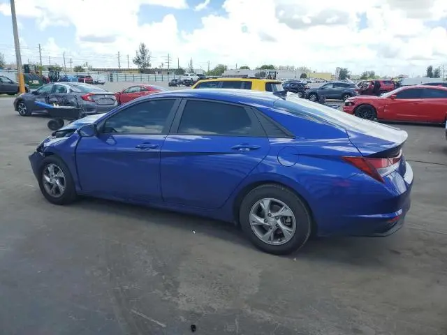2022 HYUNDAI ELANTRA SE  