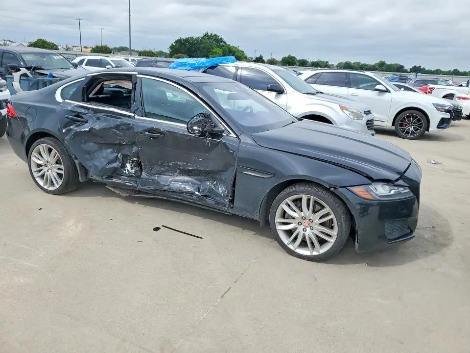 2016 JAGUAR XF   