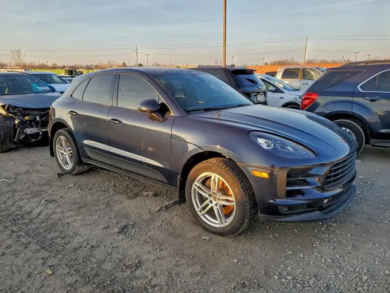 2019 PORSCHE MACAN   