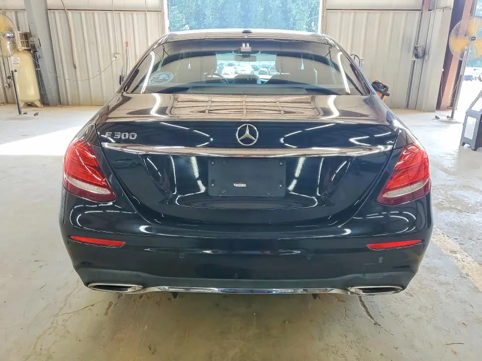 2017 MERCEDES-BENZ E 300  
