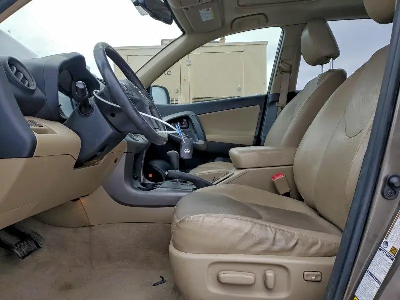 2010 TOYOTA RAV4 LIMITED  
