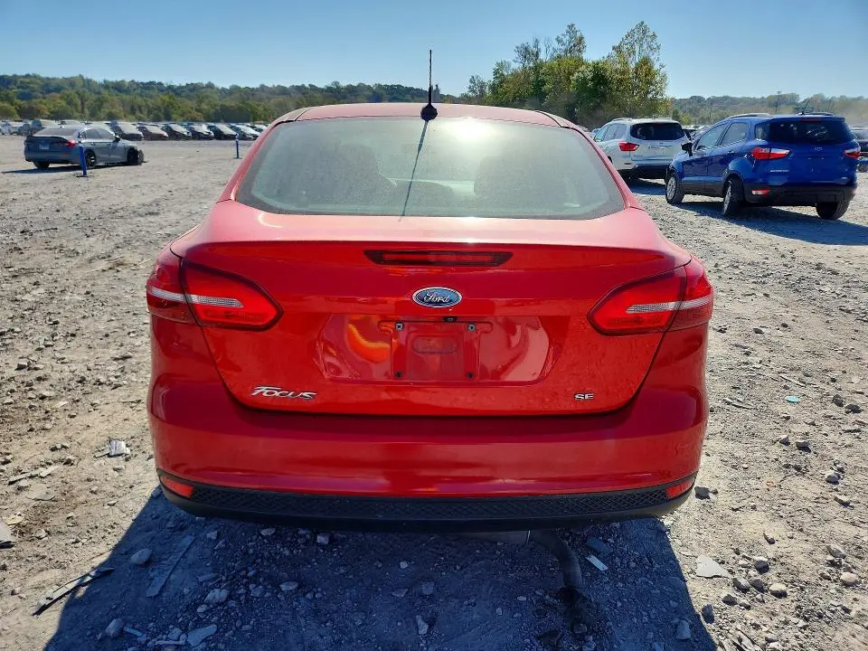 2017 FORD FOCUS SE  