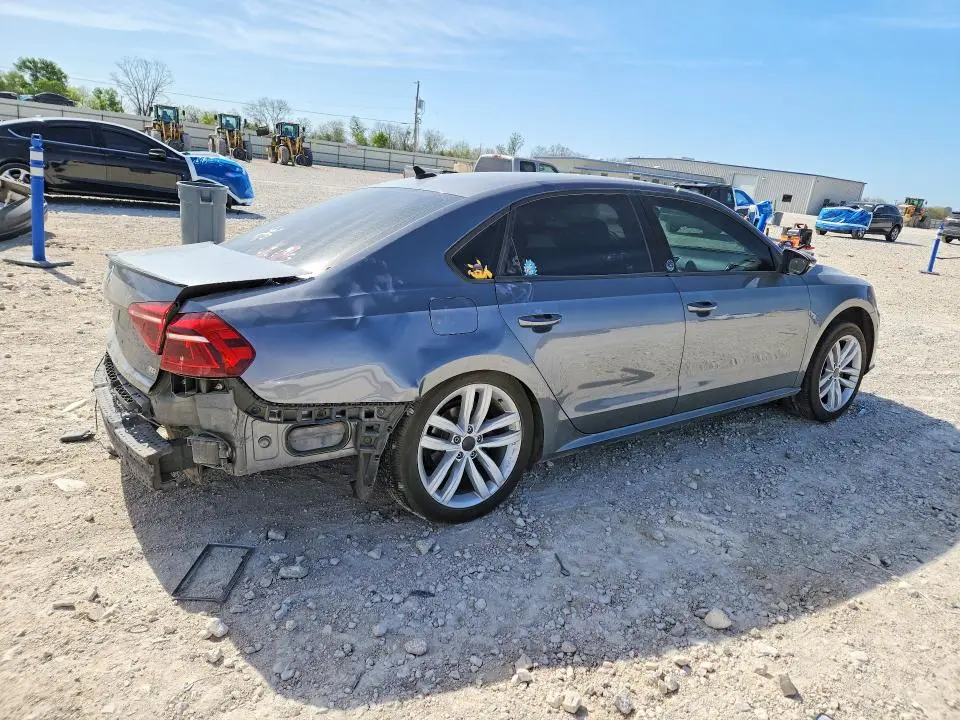 2019 VOLKSWAGEN PASSAT WOLFSBURG  