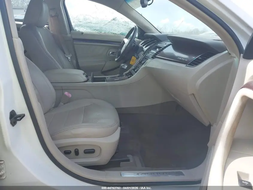 2010 FORD TAURUS LIMITED