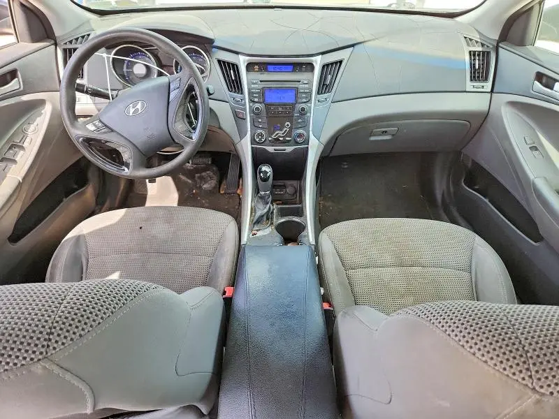 2012 HYUNDAI SONATA GLS  