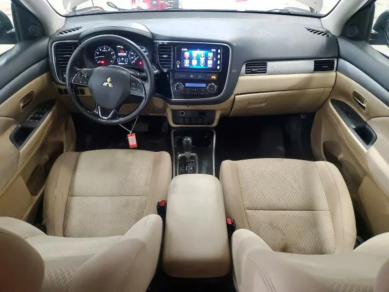2017 MITSUBISHI OUTLANDER SE  