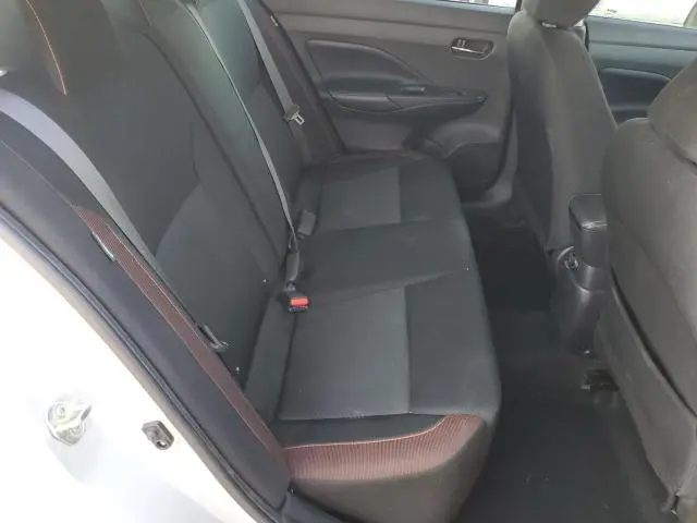 2021 NISSAN VERSA SR  