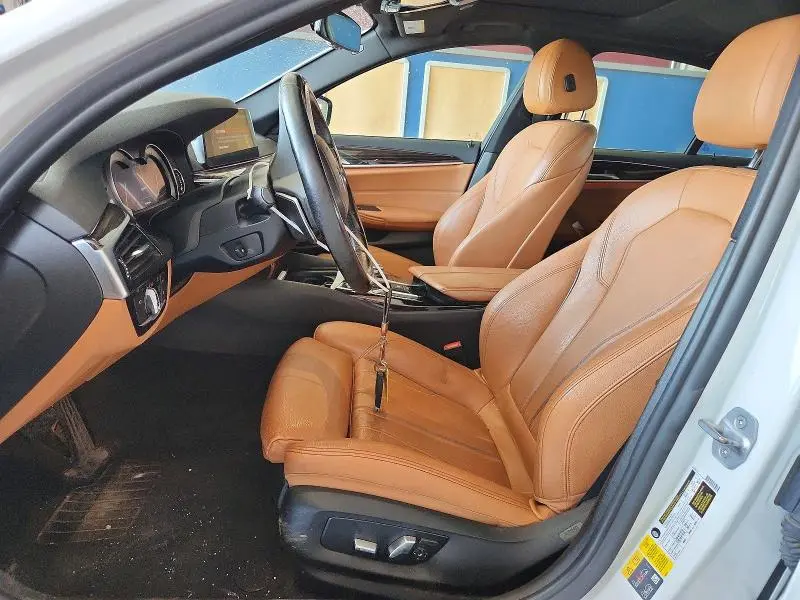 2018 BMW 530E   