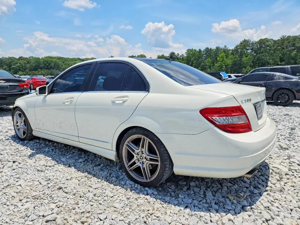 2011 MERCEDES-BENZ C 300  