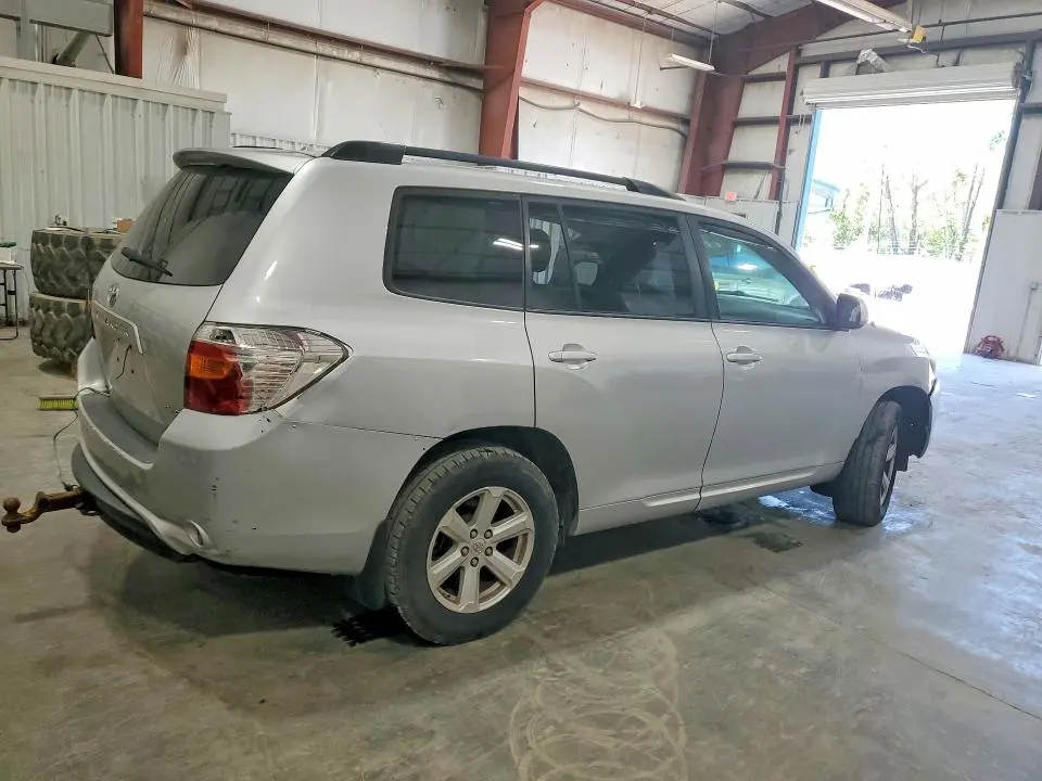 2010 TOYOTA HIGHLANDER BASE  