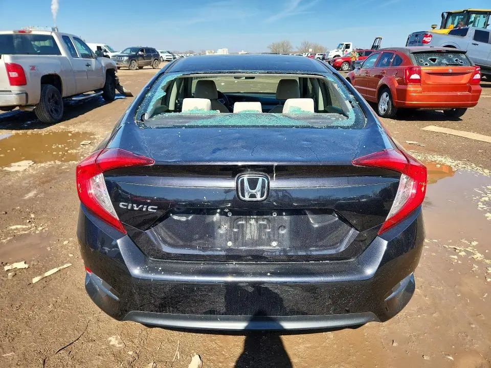 2018 HONDA CIVIC LX  