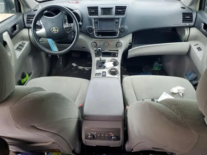 2013 TOYOTA HIGHLANDER PLUS  