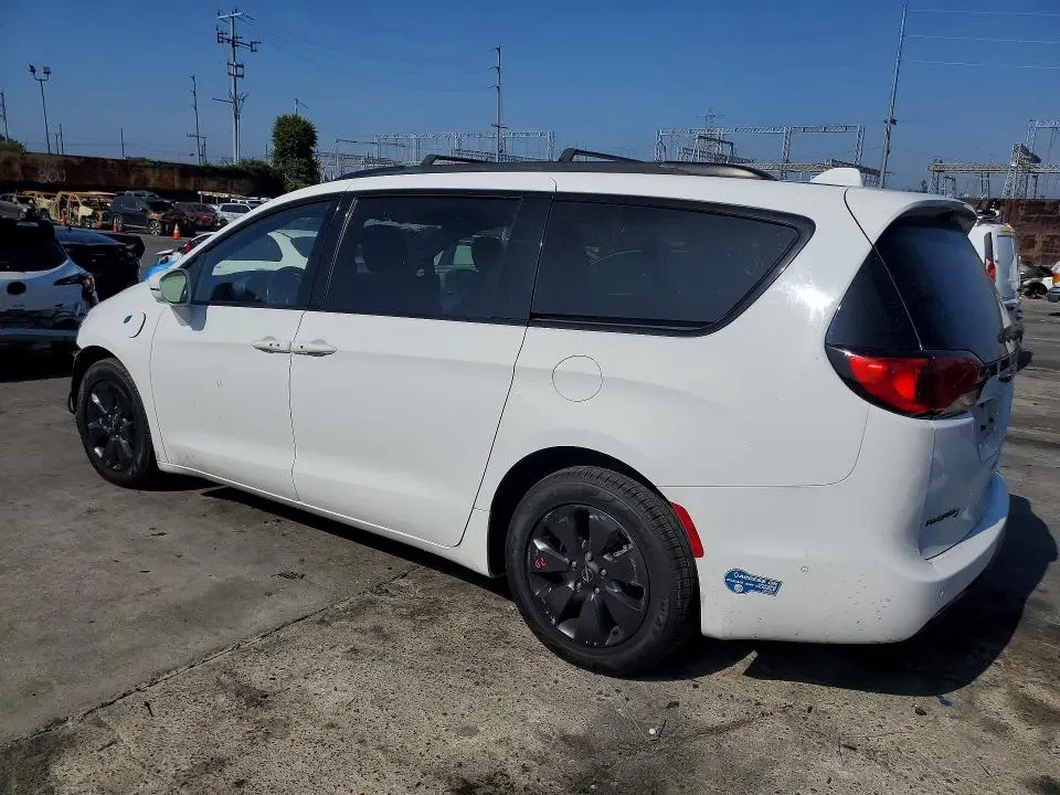 2020 CHRYSLER PACIFICA HYBRID LIMITED  