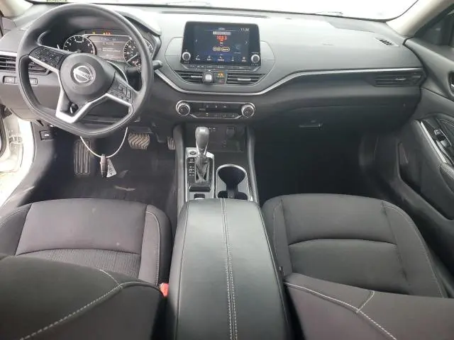 2021 NISSAN ALTIMA SV  