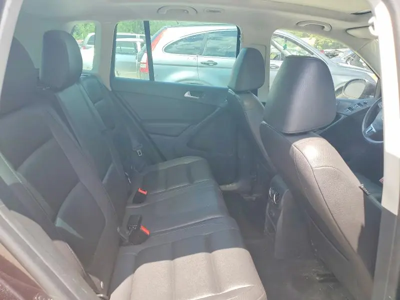 2016 VOLKSWAGEN TIGUAN S  
