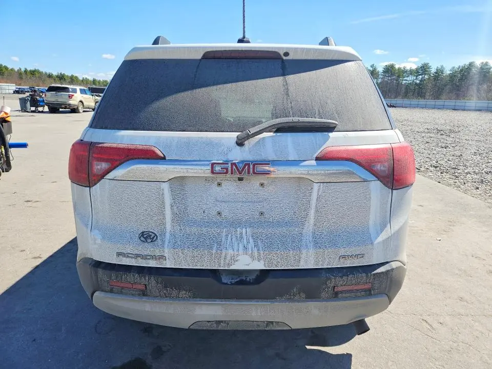 2018 GMC ACADIA SLE  