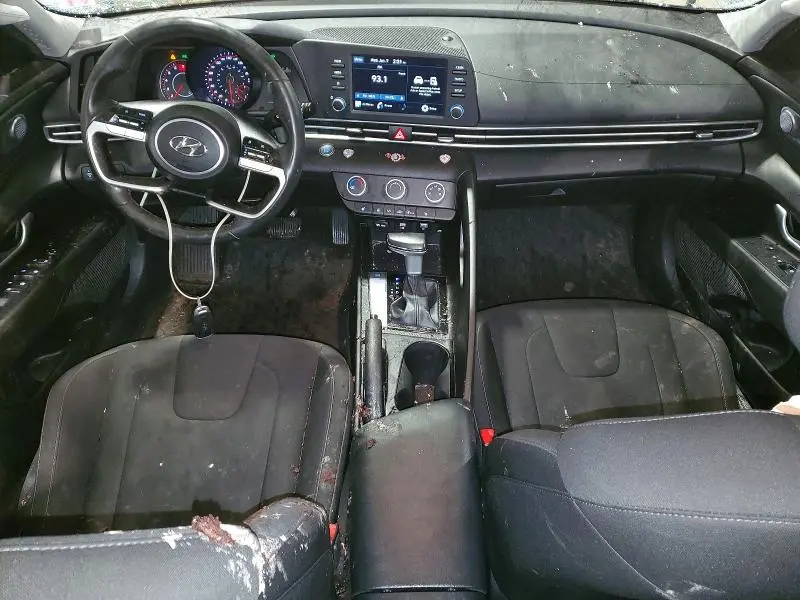 2021 HYUNDAI ELANTRA SEL  