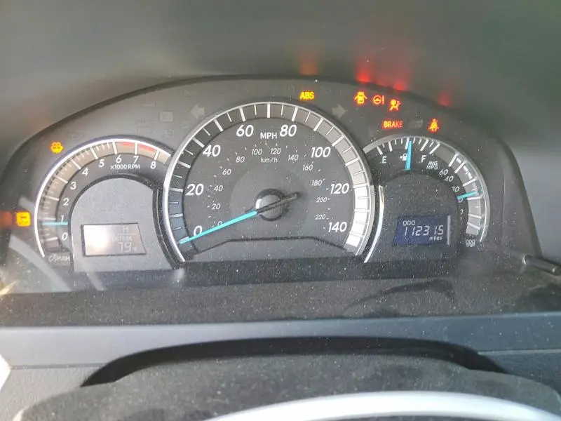 2014 TOYOTA CAMRY SE  