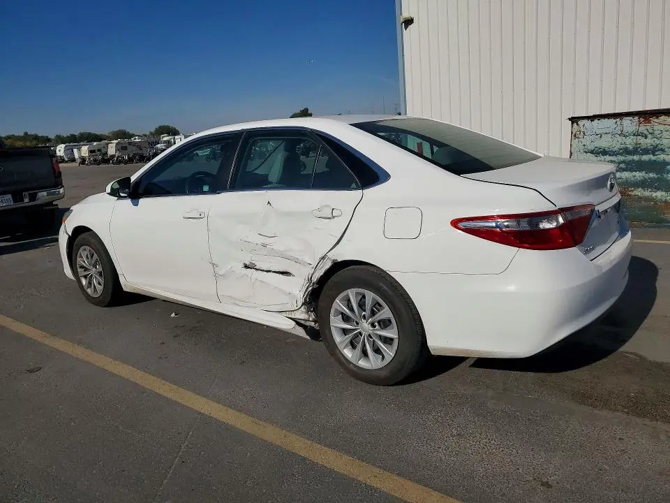 2017 TOYOTA CAMRY LE  