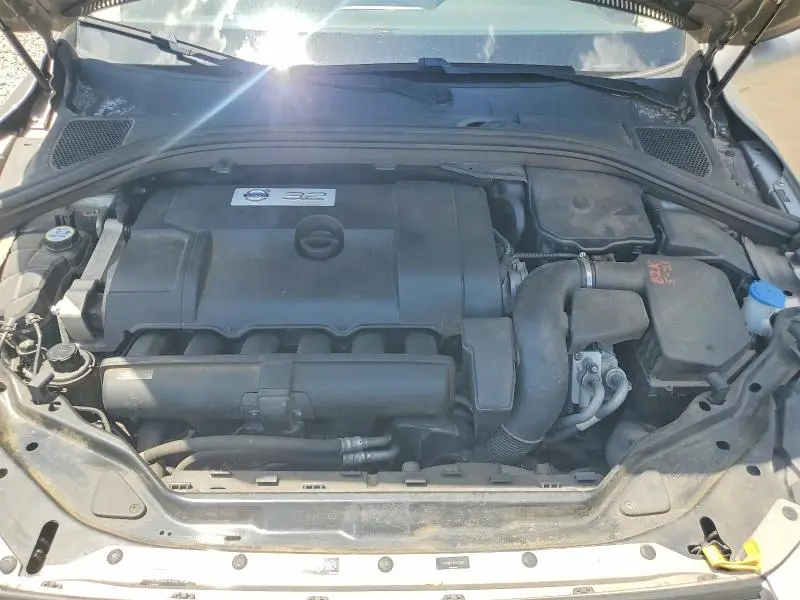 2014 VOLVO XC60 3.2  