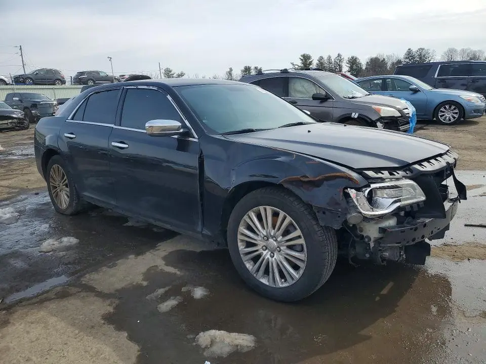 2013 CHRYSLER 300C   