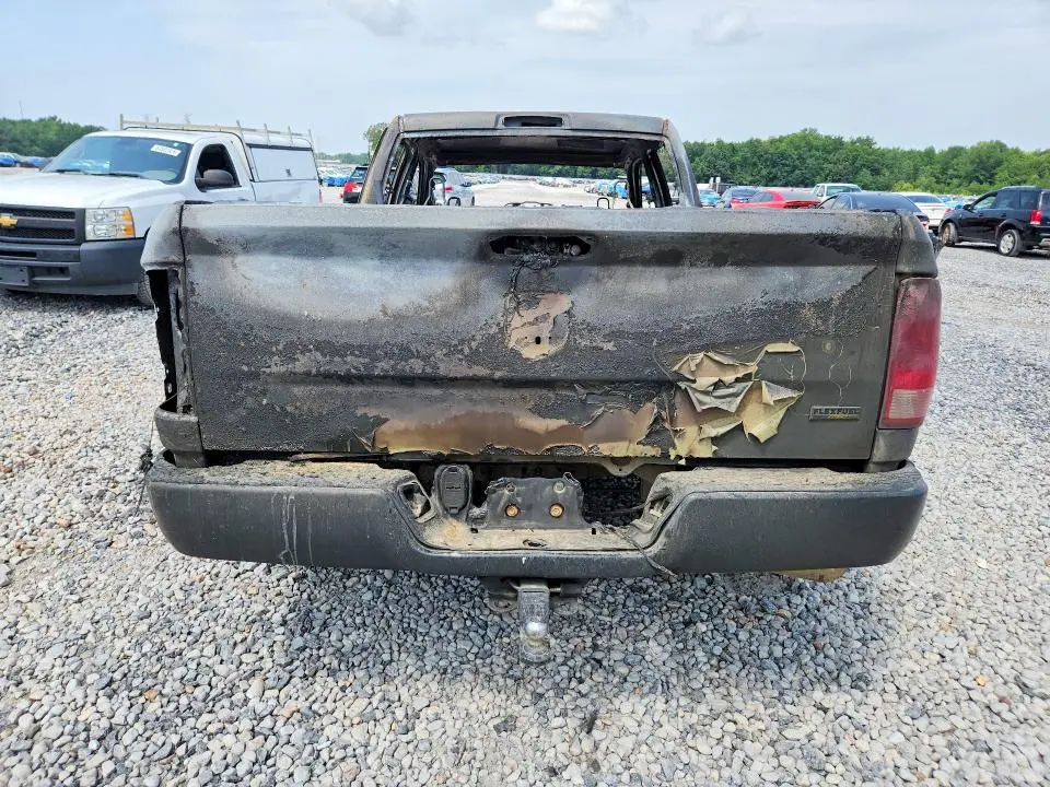 2016 RAM 1500 ST  