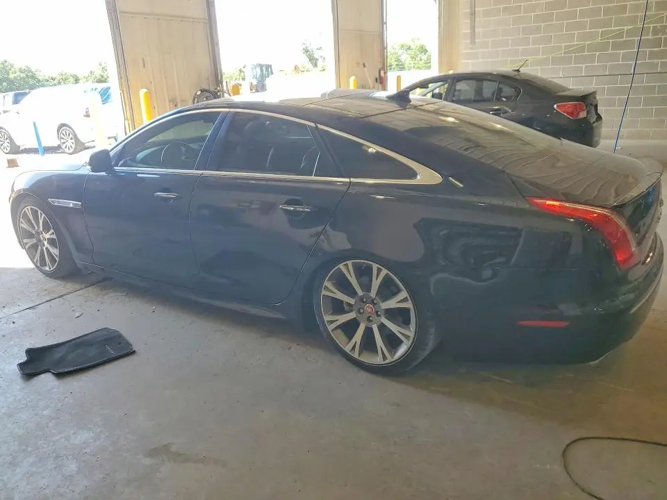 2015 JAGUAR XJ   