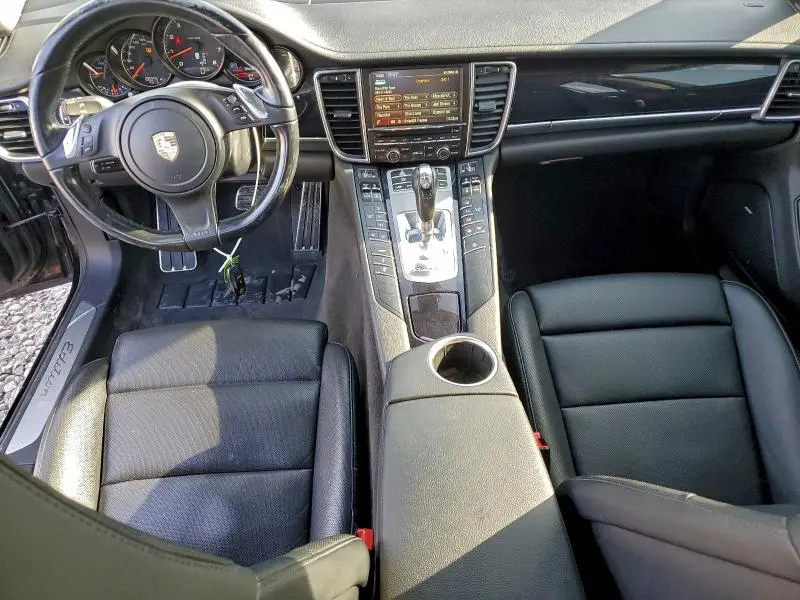 2016 PORSCHE PANAMERA 2  