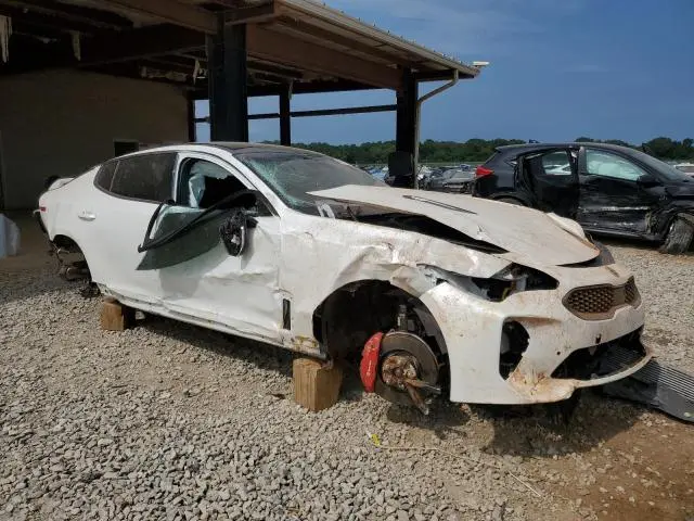 2022 KIA STINGER GT2  