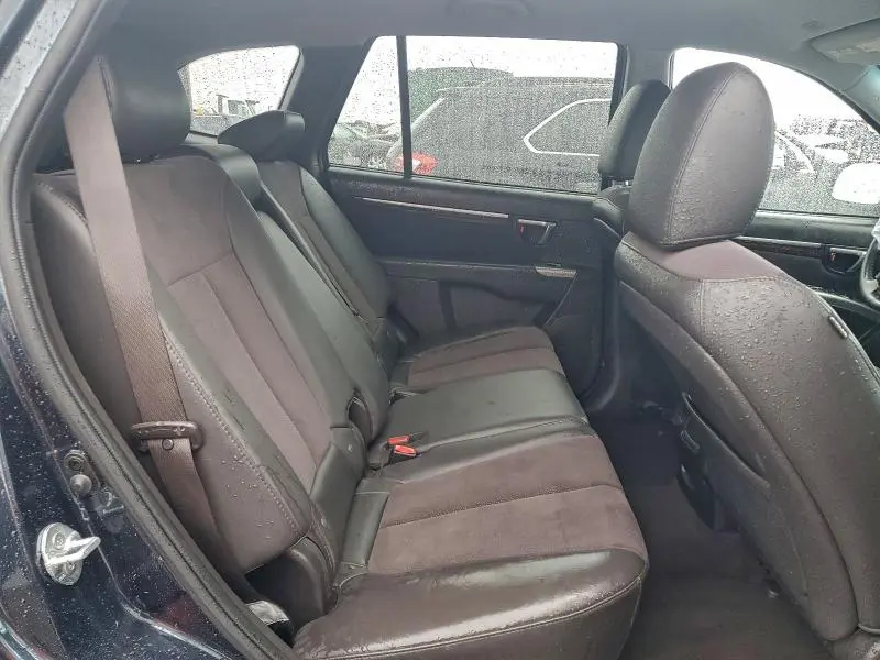 2012 HYUNDAI SANTA FE SE  