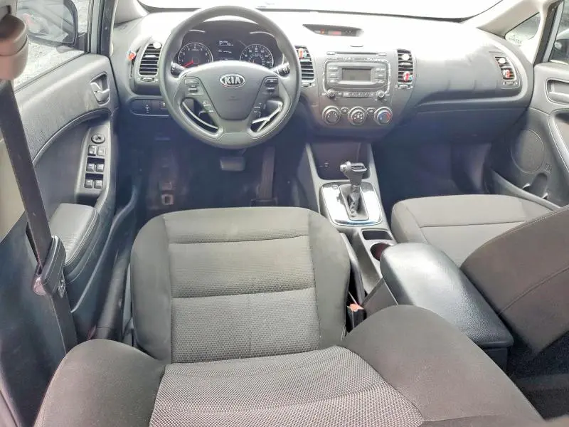2017 KIA FORTE LX  