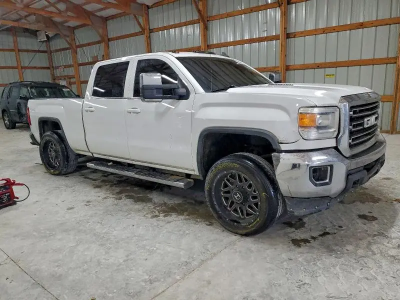 2015 GMC SIERRA K2500 SLE  