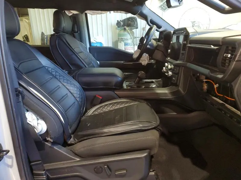 2024 FORD F150 XLT  